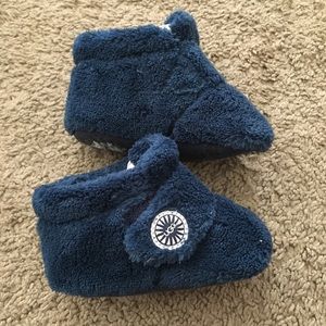 *MAKE AN OFFER!* baby infant bixbee uggs size 2/3!